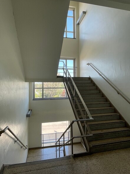 More Photos Of 225 E North St, Butler Schools For Sale