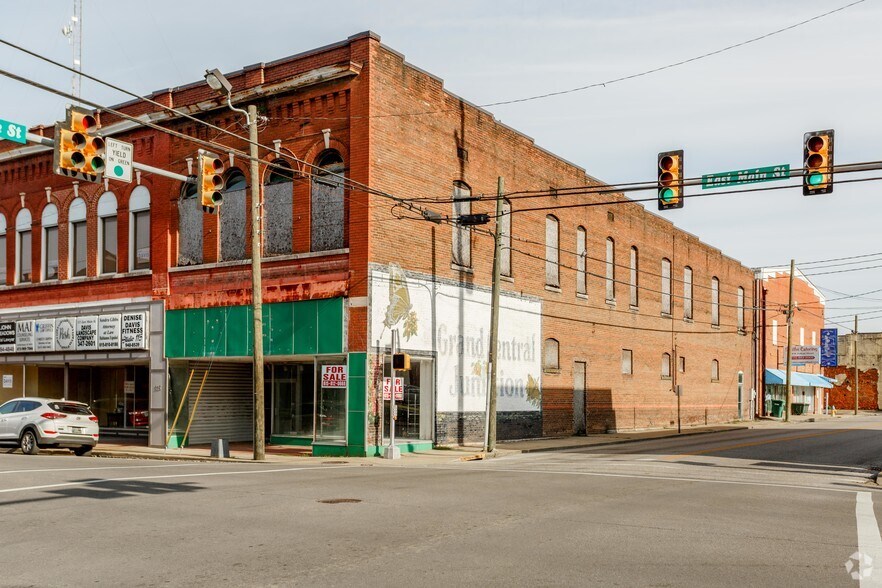 More Photos Of 115 E Main St, Lebanon Storefront Retail Office For Sale