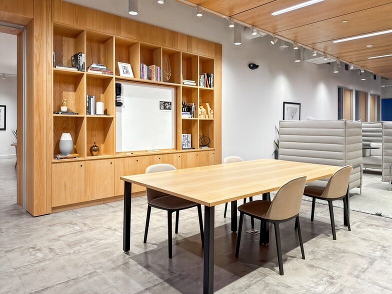 More Photos Of 6600 Chase Oaks Blvd, Plano Coworking Space