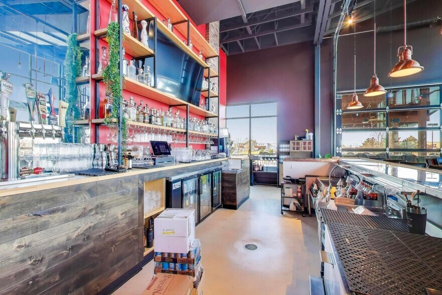 More Photos Of 3552 Market Ln, Kenosha Restaurant For Sale