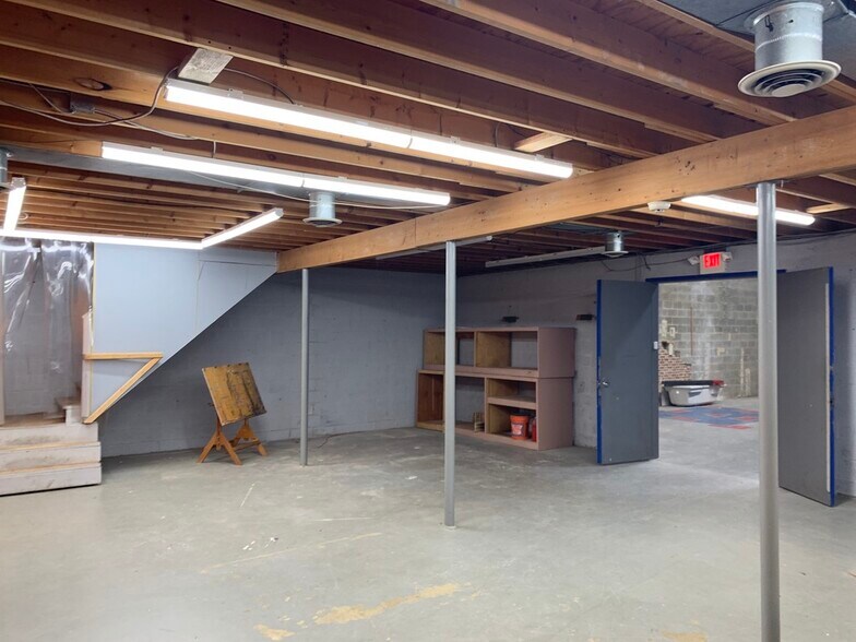More Photos Of 3415-3501 Windom Rd, Brentwood Warehouse For Lease