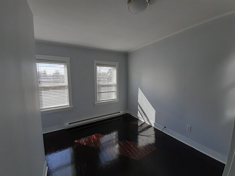 More Photos Of 9 N Broadway, Schenectady Storefront Retail Residential For Sale