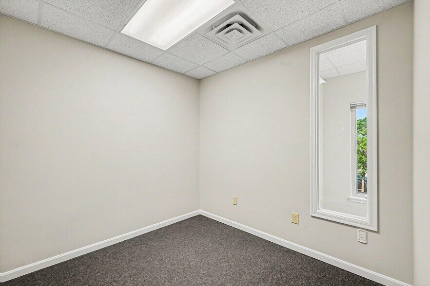 More Photos Of 6900 Houston Rd, Florence Office For Lease