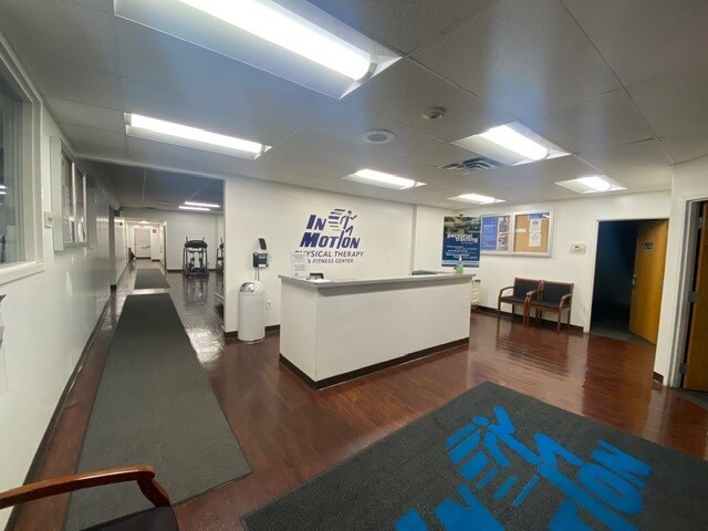 More Photos Of 20 Country Club Dr, Downingtown Medical For Lease