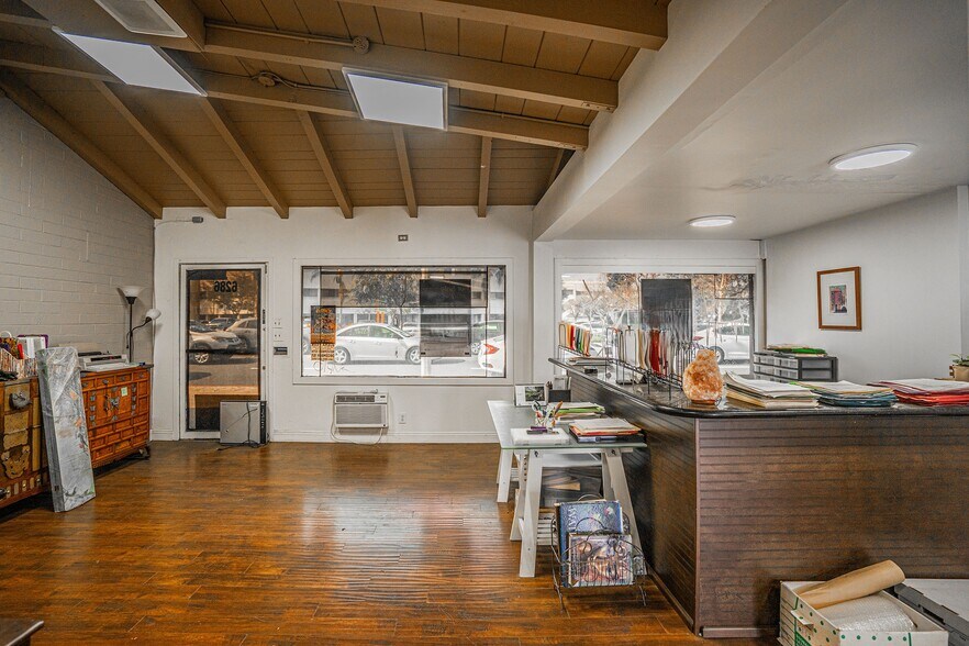 More Photos Of 6286 Beach Blvd, Buena Park Storefront For Sale