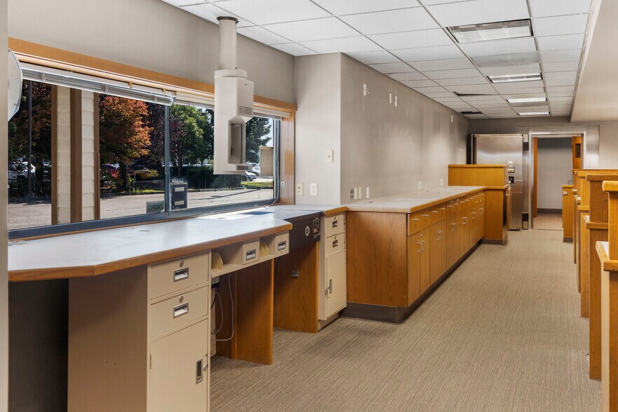 More Photos Of 3506 168th St NE, Arlington Bank For Sale