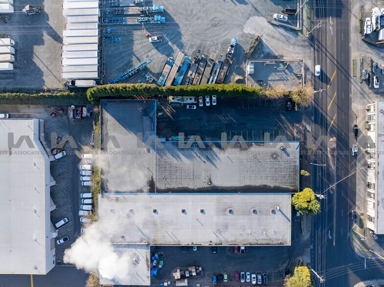 More Photos Of 9520 192nd St, Surrey Warehouse For Lease