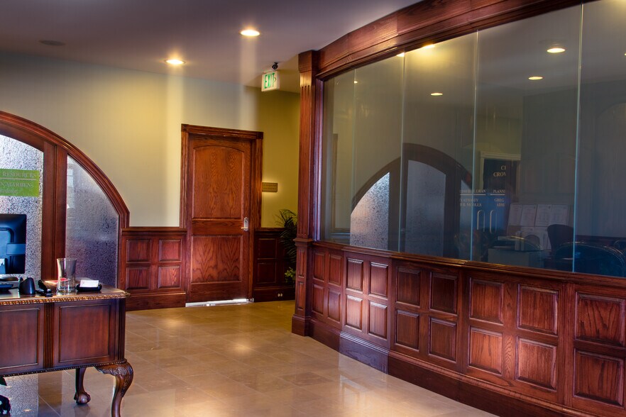More Photos Of 11051 Broadway, Crown Point Office For Lease
