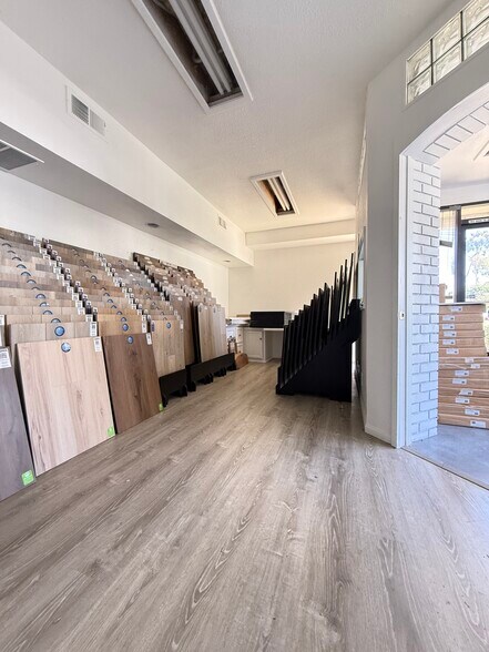 More Photos Of 5731 Palmer Way, Carlsbad Research And Development For Lease