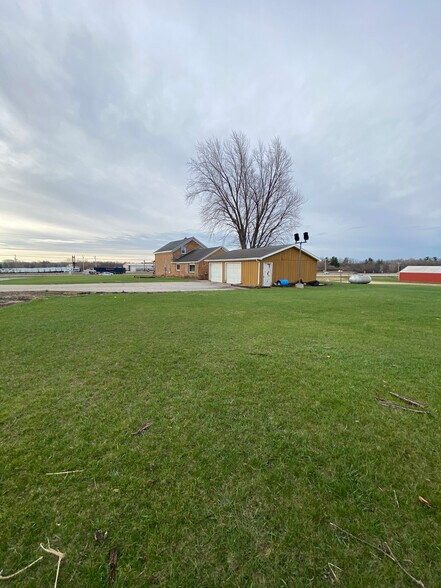 More Photos Of 2120 Mid Valley Dr, De Pere Land For Sale