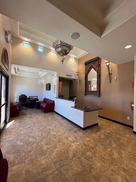 More Photos Of 2851 S Avenue B, Yuma Medical For Lease