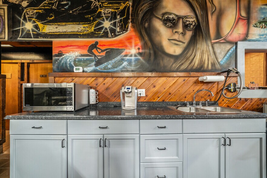 More Photos Of 6940 US Highway 27 N, Sebring Restaurant For Sale