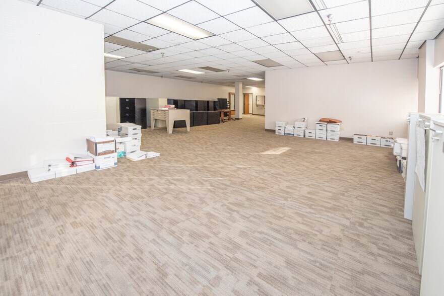 More Photos Of 201 E 56th Ave, Anchorage Office For Sale