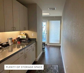 More Photos Of 1667 Oak Ave, Davis Office For Sale