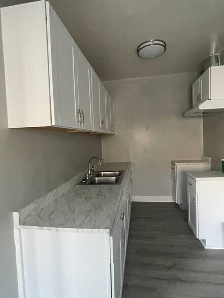 More Photos Of 5510 Lexington Ave, Los Angeles Apartments For Sale