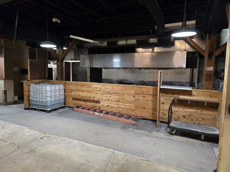 More Photos Of 202-206 St Helens Ave, Tacoma Restaurant For Lease