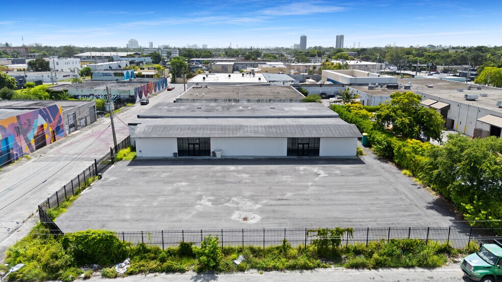 More Photos Of 80 NW 72nd St, Miami Storefront Retail Office For Lease