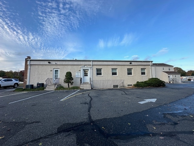More Photos Of 191 Route 37 W, Toms River Flex For Lease