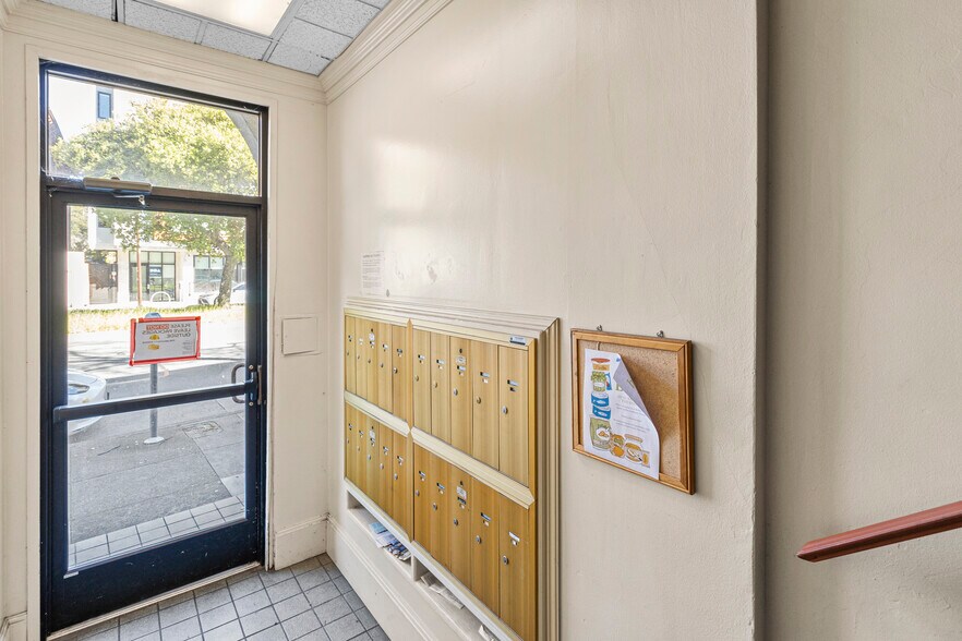 More Photos Of 1716-1732 University Ave, Berkeley Apartments For Sale