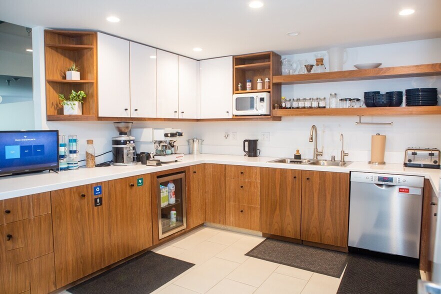 More Photos Of 1221 Chapala St, Santa Barbara Office Residential For Sale