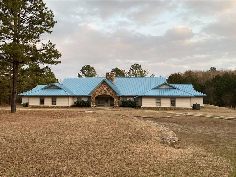 More Photos Of 8524 Youth Ranch Rd, Mulberry Lodge Meeting Hall For Sale