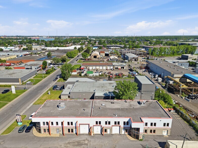 More Photos Of 605 Boul Guimond, Longueuil Warehouse For Sale