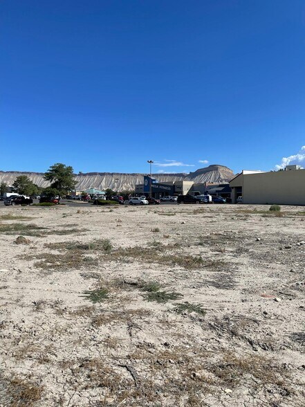 More Photos Of 3225 I-70 Business Loop, Clifton Land For Sale