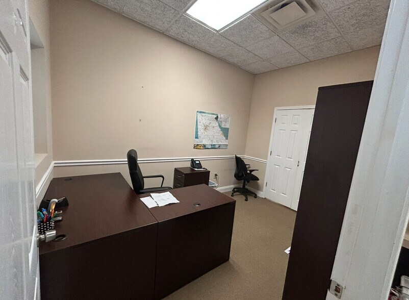 More Photos Of 3030 McEver Rd, Gainesville Medical For Sale