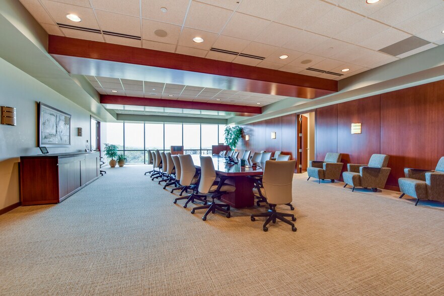 More Photos Of 10 Terrace Ct, Madison Office For Lease