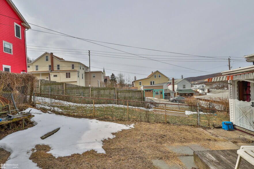 More Photos Of 304 E Kline Ave, Lansford Multifamily For Sale