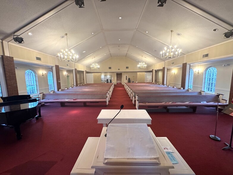 More Photos Of 847 New Hope Rd, Fayetteville Religious Facility For Sale
