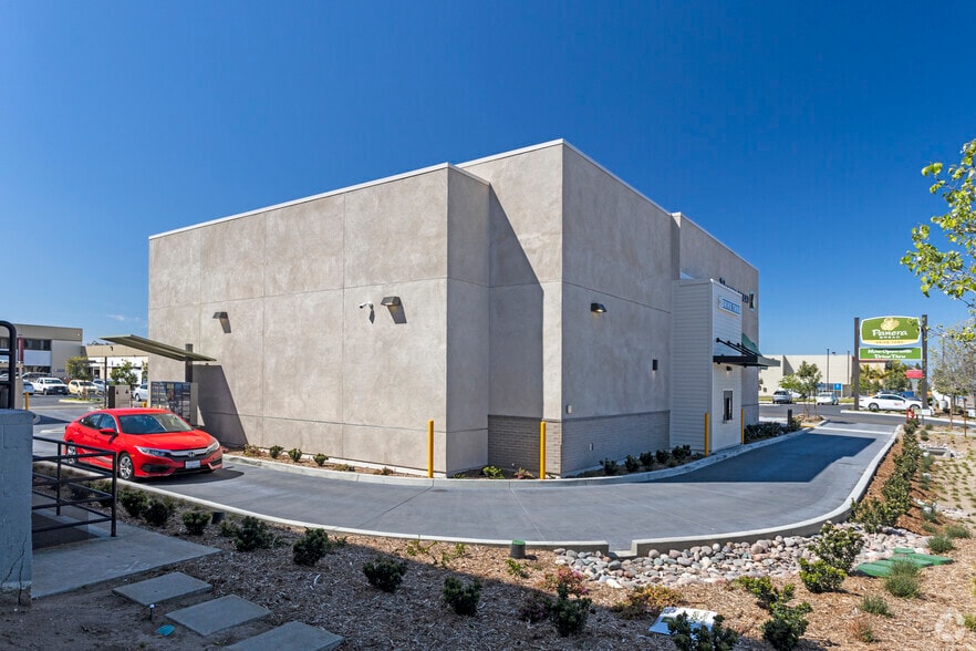 More Photos Of 9035 Clairemont Mesa Blvd, San Diego General Retail For Lease