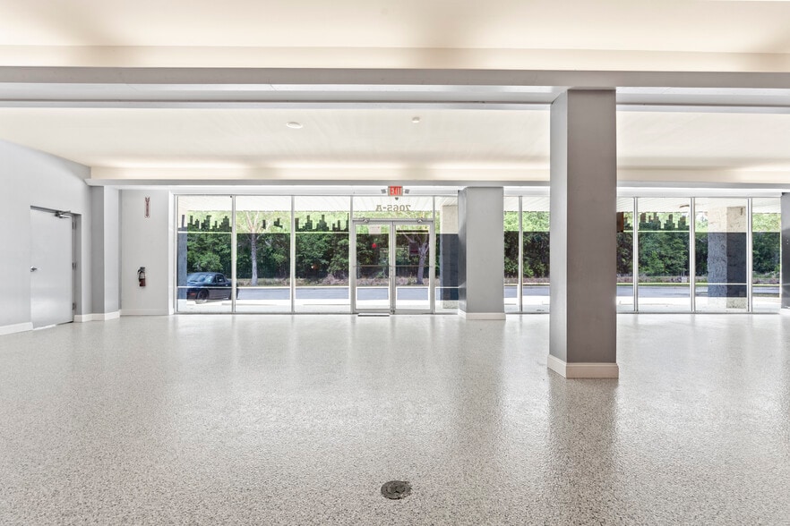 More Photos Of 7065 NW 22nd St, Gainesville Warehouse For Lease