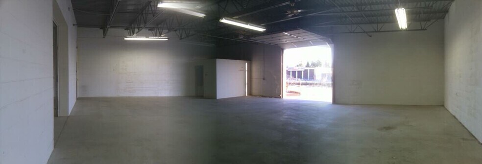 More Photos Of 345 S Airport Rd, Traverse City Warehouse For Lease