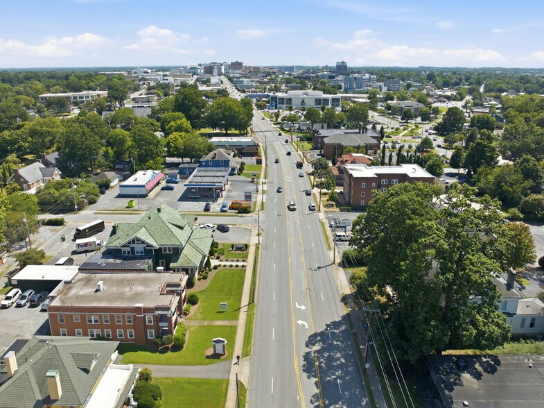 More Photos Of 1100 N Main St, High Point Office For Sale