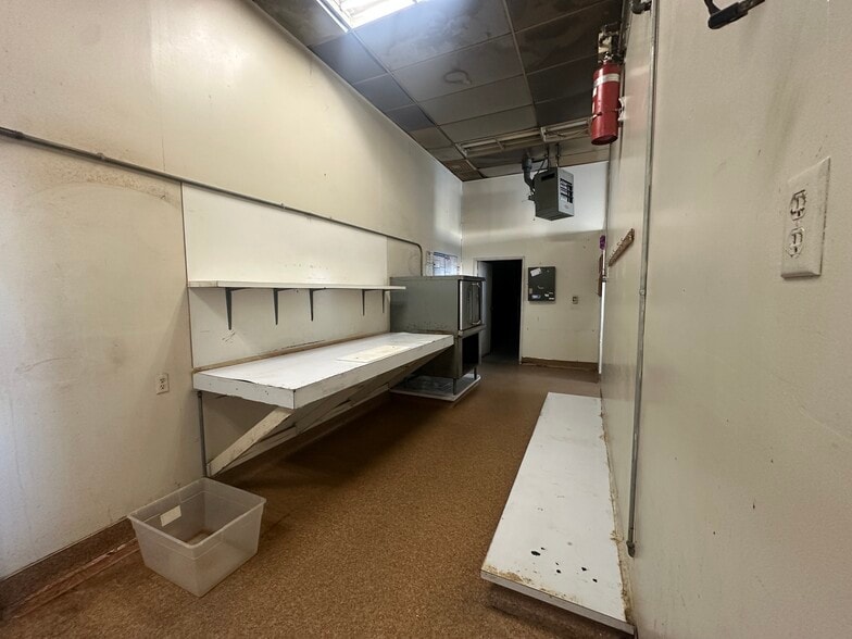 More Photos Of 2250 Marina Blvd, San Leandro Unknown For Lease