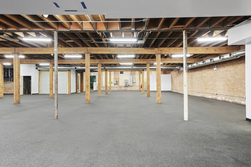 More Photos Of 526 N Western Ave, Chicago Manufacturing For Sale