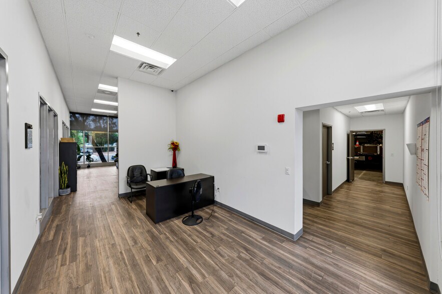 More Photos Of 1425 N Hobson St, Gilbert Warehouse For Lease