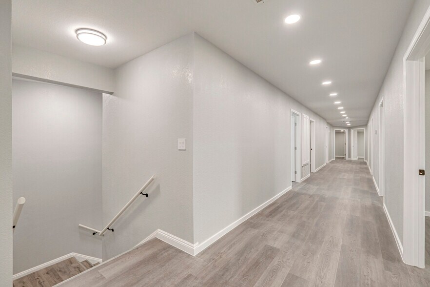 More Photos Of 5268/5450 N FM 866, Odessa Warehouse For Sale