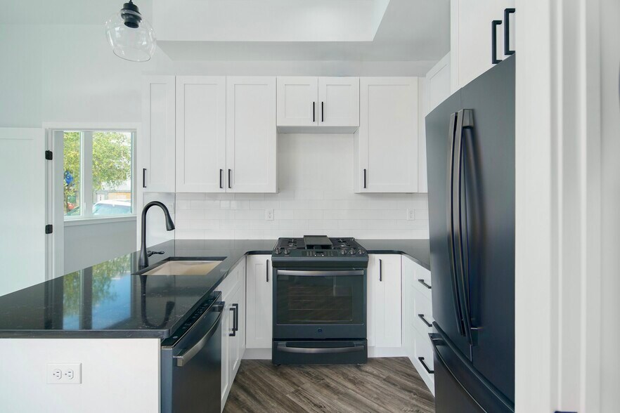 More Photos Of 2301 Frankford Ave, Philadelphia Apartments For Sale
