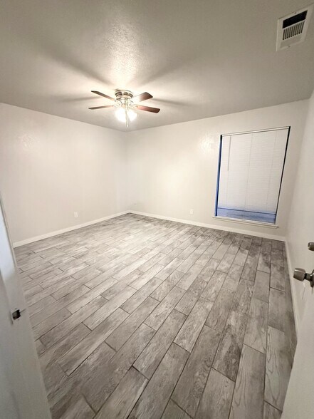 More Photos Of 7089 N Howard St, Fresno Apartments For Sale