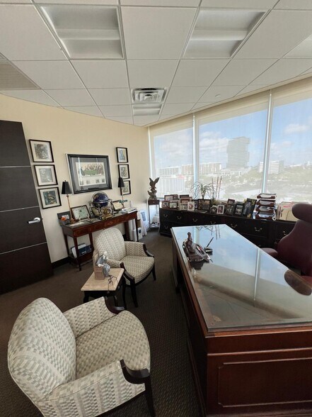 More Photos Of 20900 NE 30th Ave, Aventura Office Residential For Sale