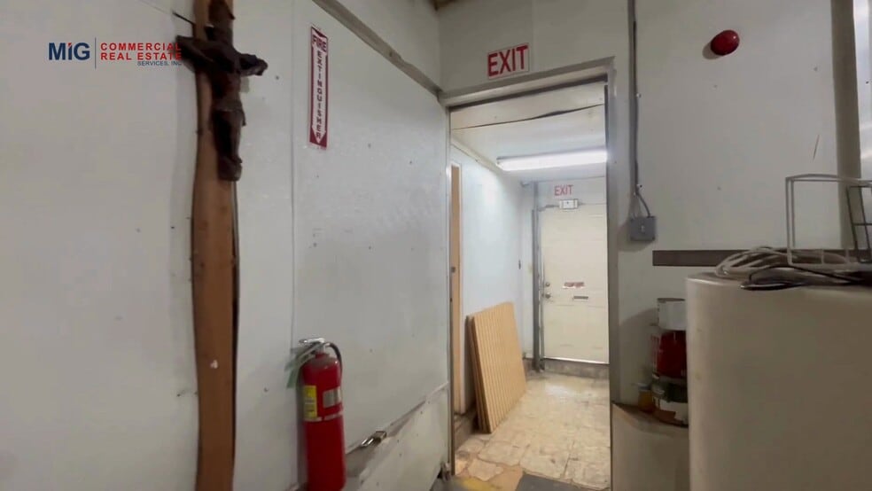 Primary Photo Of 6835 Tujunga Ave, North Hollywood Warehouse For Lease