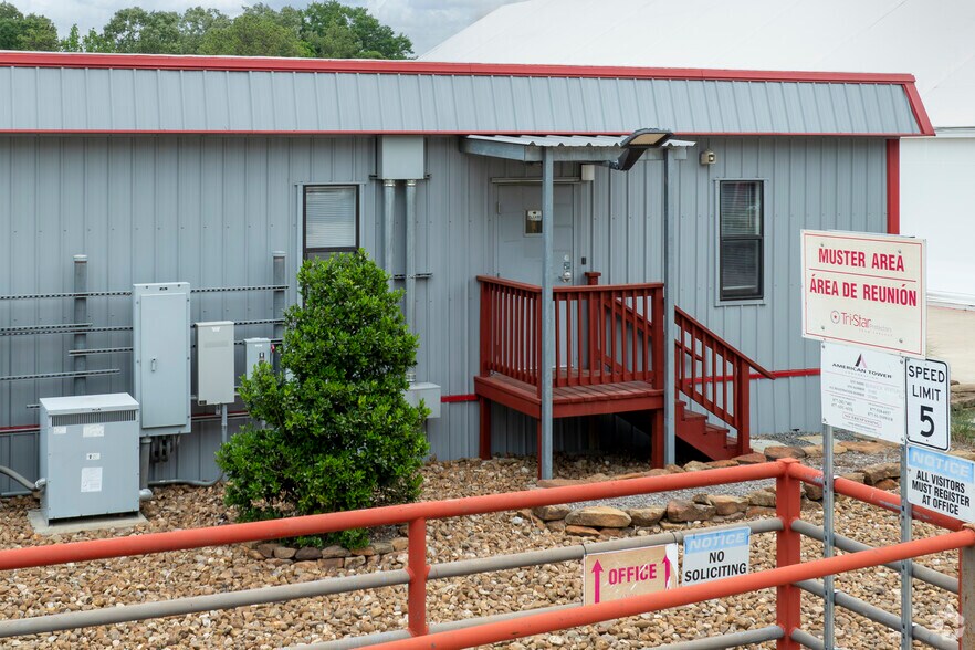 More Photos Of 19233 FM 1485 Rd, New Caney Industrial For Sale