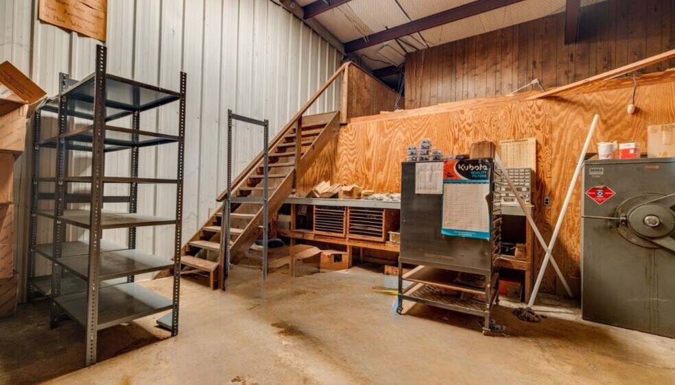 More Photos Of 7603 Old Monroe Rd, Bastrop Specialty For Sale