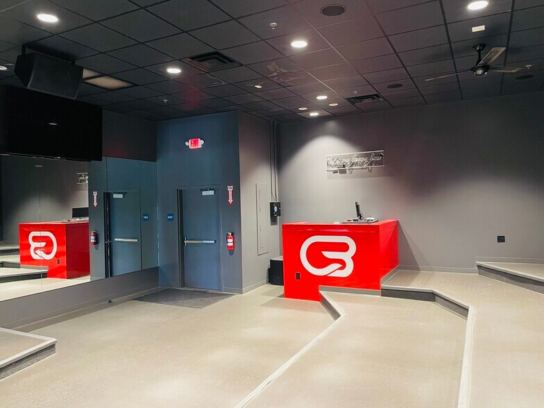 More Photos Of 8305 W Sunset Blvd, West Hollywood Office For Lease