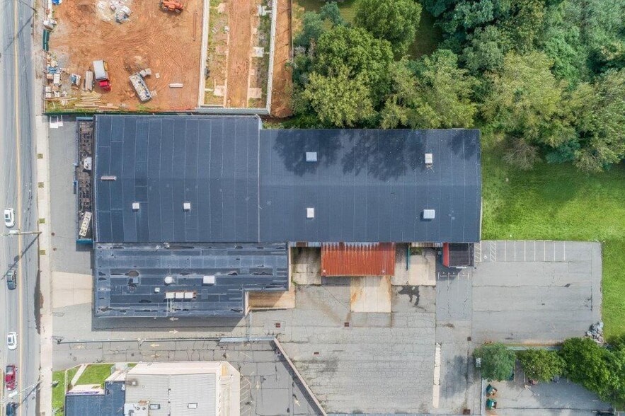 More Photos Of 4865 Arthur Kill Rd, Staten Island Warehouse For Sale