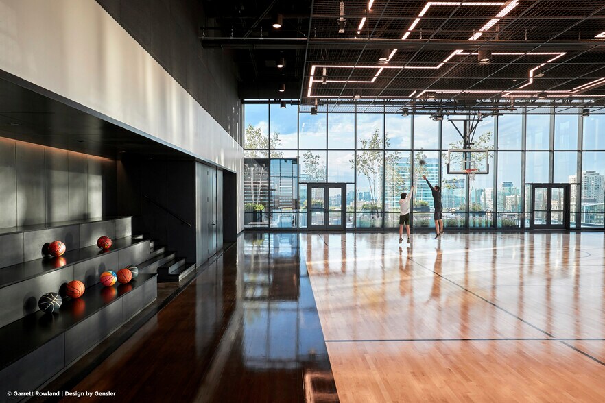 More Photos Of 167 N Green St, Chicago Office For Lease