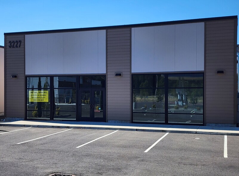 More Photos Of 3227-3231 Columbia House Blvd, Vancouver Unknown For Lease