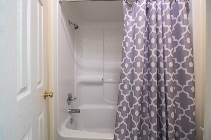 More Photos Of 1238 Sloan St, Murfreesboro Apartments For Sale